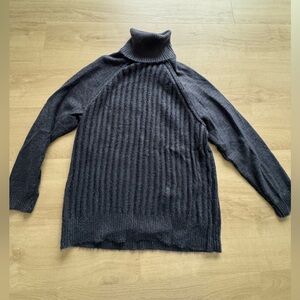 Free People Navy Ribbed Turtleneck Sweater (Size XS)
